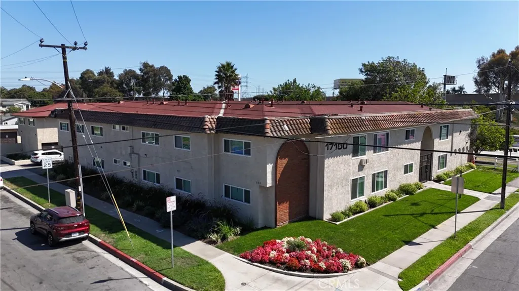 17100 Downey Avenue, Bellflower, California 90706 home-pic-10