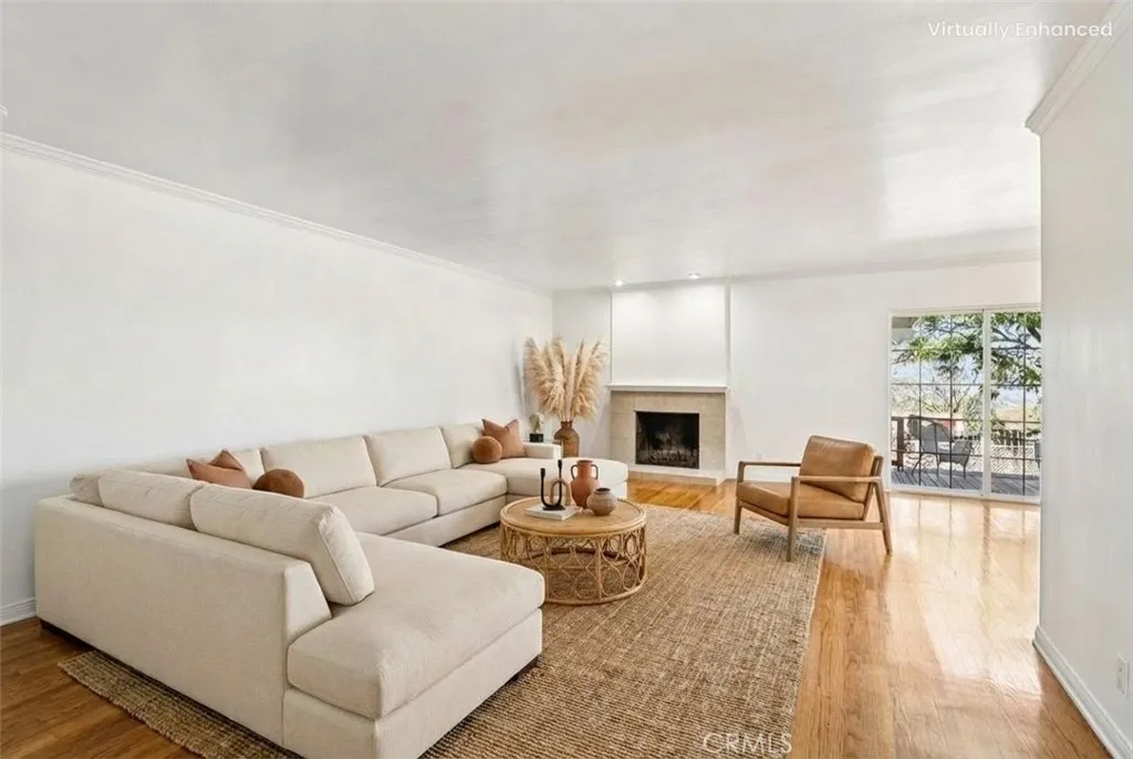 10509 Silverton, Tujunga, California 91042 home-pic-1