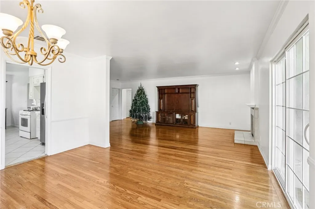 10509 Silverton, Tujunga, California 91042 home-pic-14