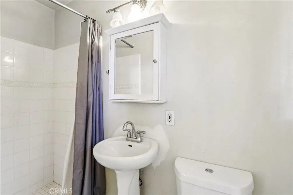 10509 Silverton, Tujunga, California 91042 home-pic-22