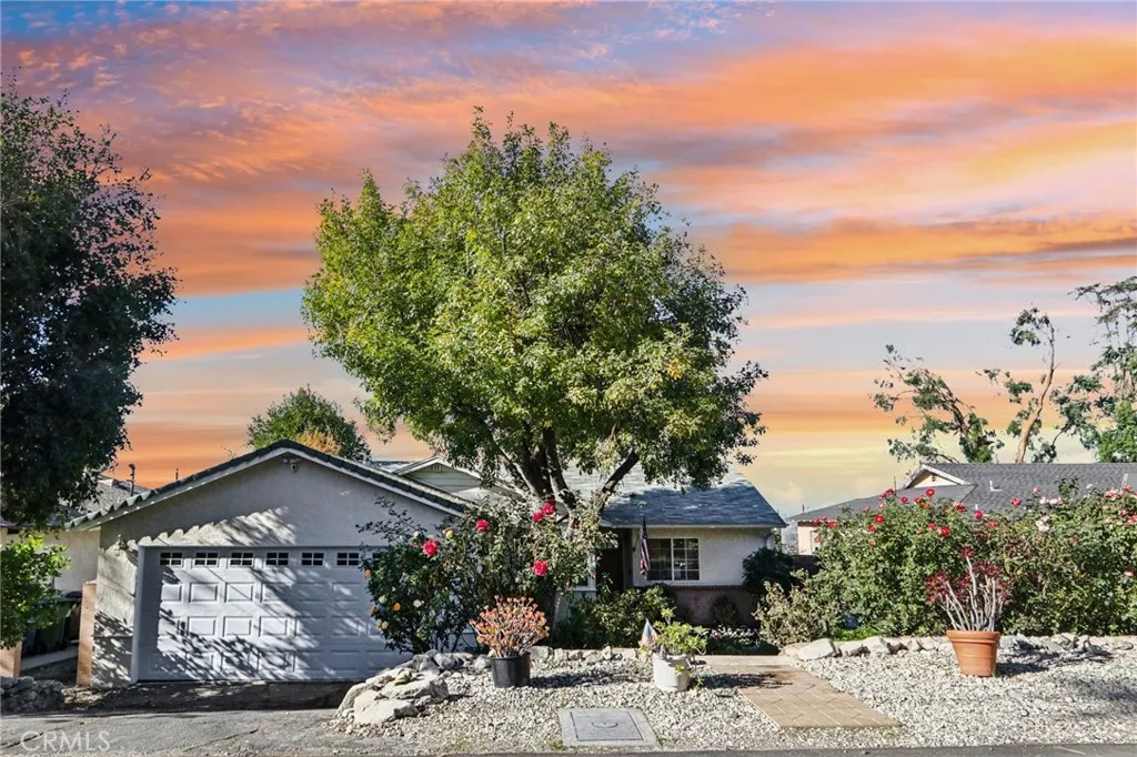 10509 Silverton, Tujunga, California 91042 home-pic-3