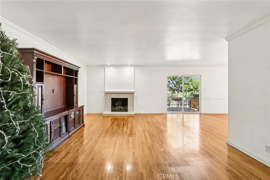 10509 Silverton, Tujunga, California 91042 home-pic-10