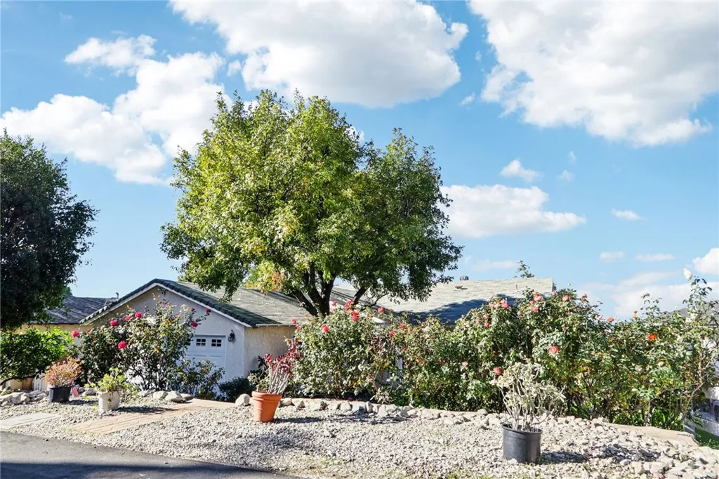 10509 Silverton, Tujunga, California 91042 home-pic-7