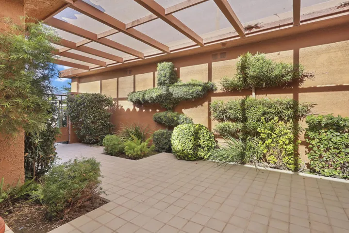 COVERED COURTYARD