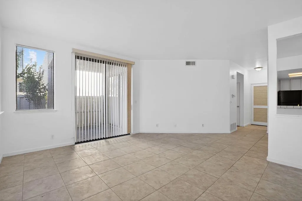 3784 Stoneglen N, Richmond, California 94806 home-pic-5