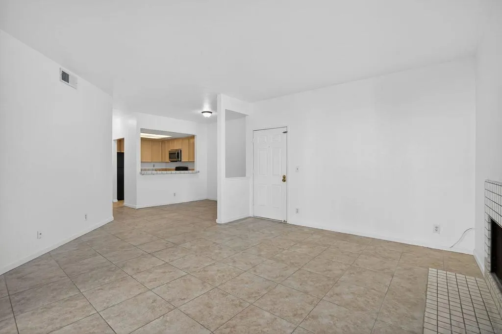 3784 Stoneglen N, Richmond, California 94806 home-pic-6