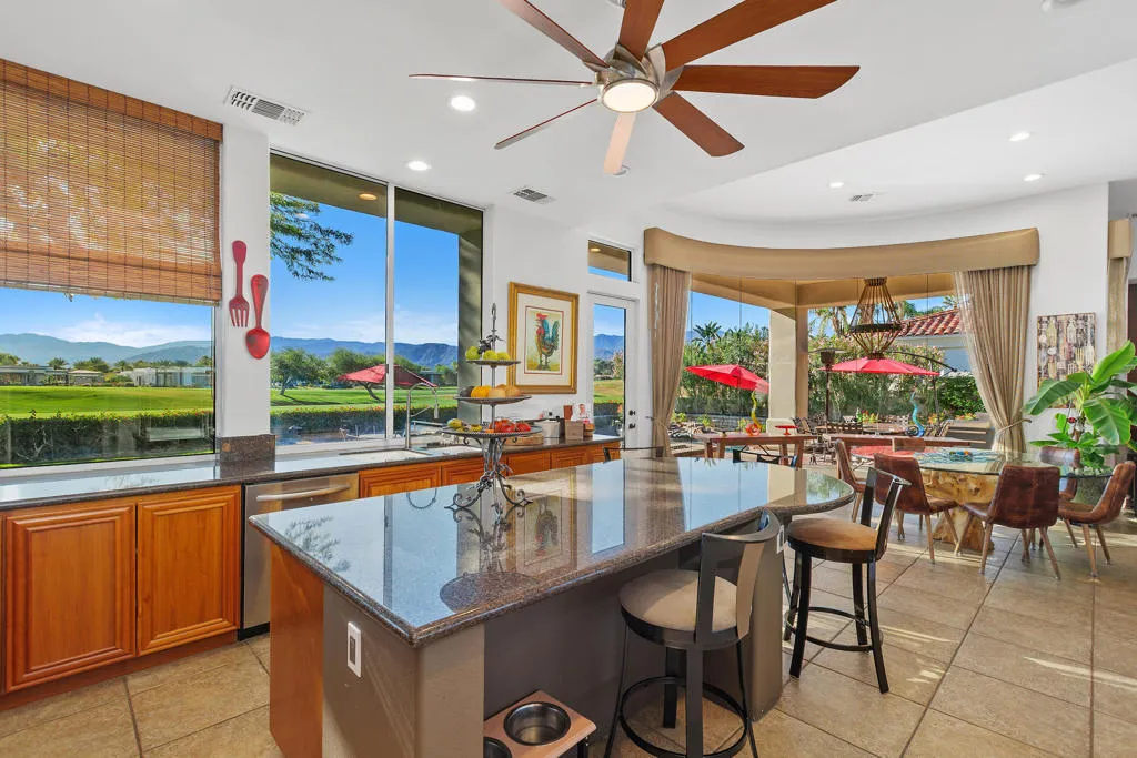 284 Loch Lomond Road, Rancho Mirage, California 92270 home-pic-21