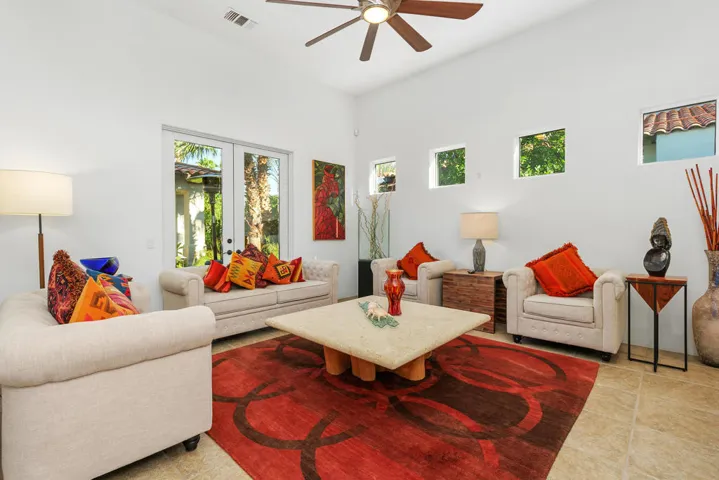 11_11957013_184985_184985-EI-111