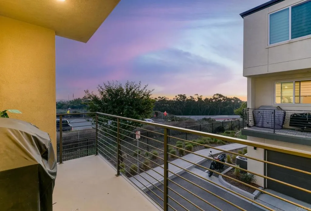 5276 Beahfront Cove Street 237, San Diego, California 92154 home-pic-18