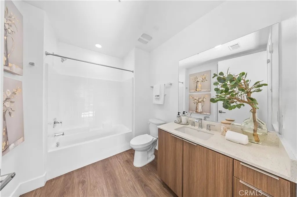 709 E Walnut Street 315, Pasadena, California 91101 home-pic-14