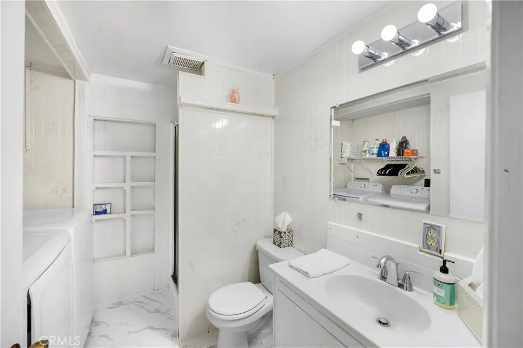 1005 E Woodland Lane, Glendora, California 91741 home-pic-29