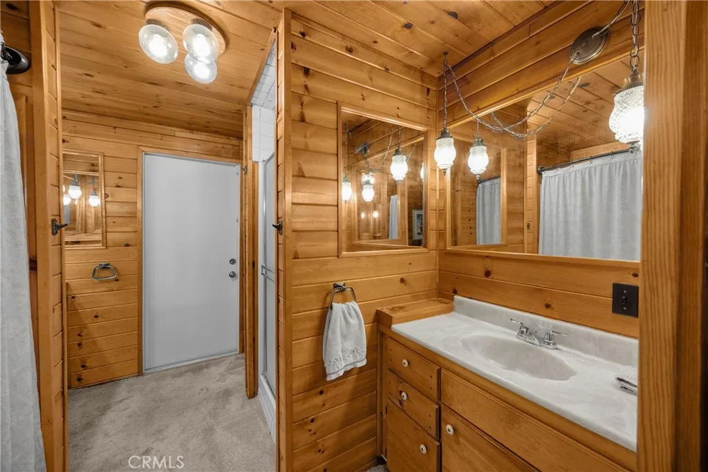 1005 E Woodland Lane, Glendora, California 91741 home-pic-21