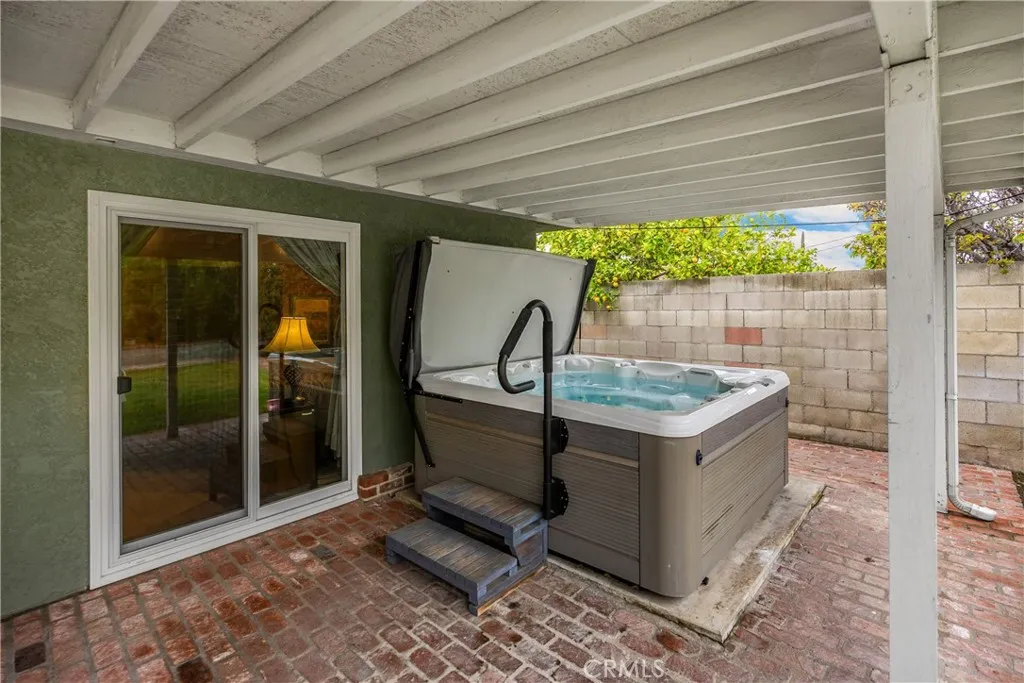 1005 E Woodland Lane, Glendora, California 91741 home-pic-39