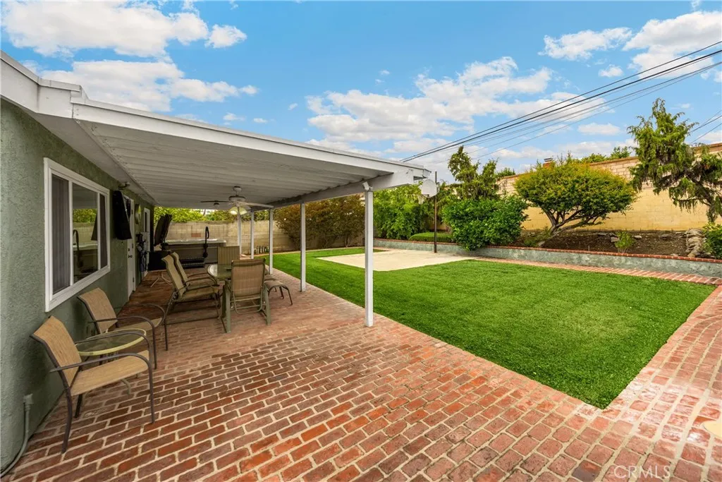 1005 E Woodland Lane, Glendora, California 91741 home-pic-35