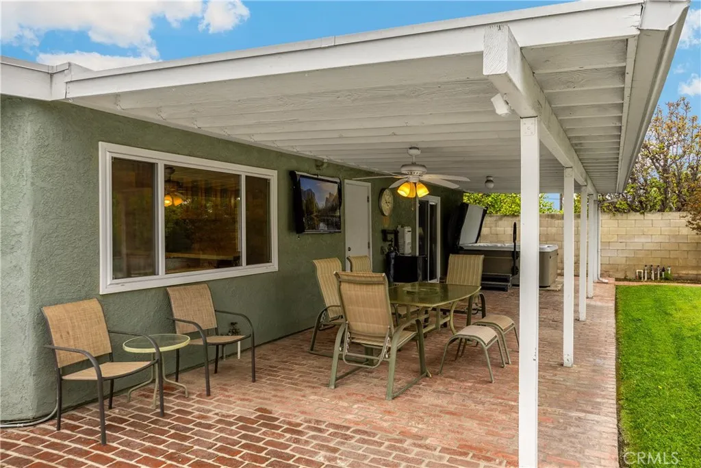 1005 E Woodland Lane, Glendora, California 91741 home-pic-38