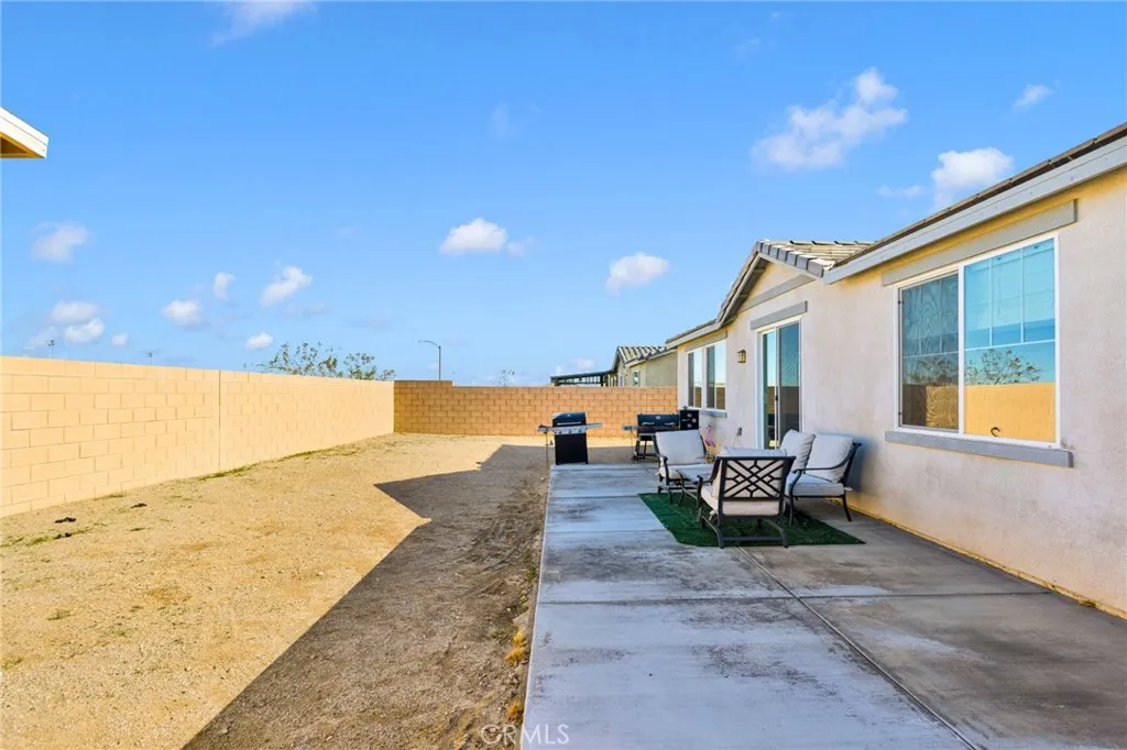 12672 Wycliff, Victorville, California 92392 home-pic-37