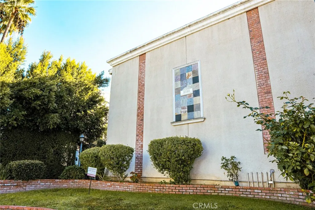 14144 Burbank Boulevard 2, Sherman Oaks, California 91401 home-pic-19