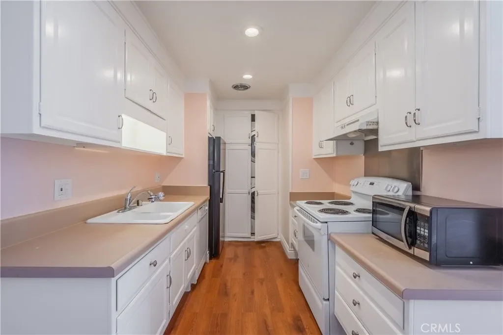2103 Ronda Granada B, Laguna Woods, California 92653 home-pic-14