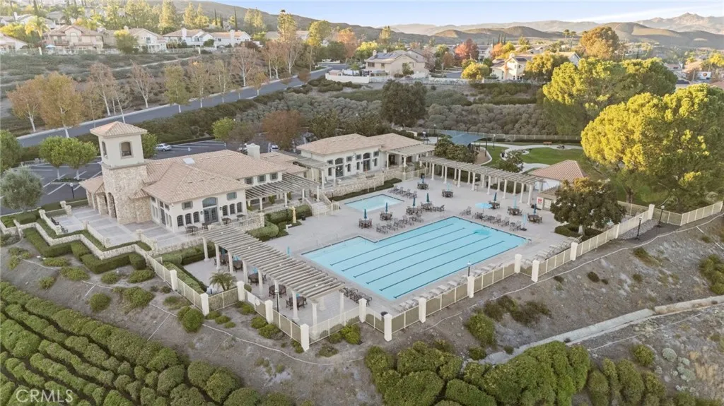 12 Via De La Valle, Lake Elsinore, California 92532 home-pic-44