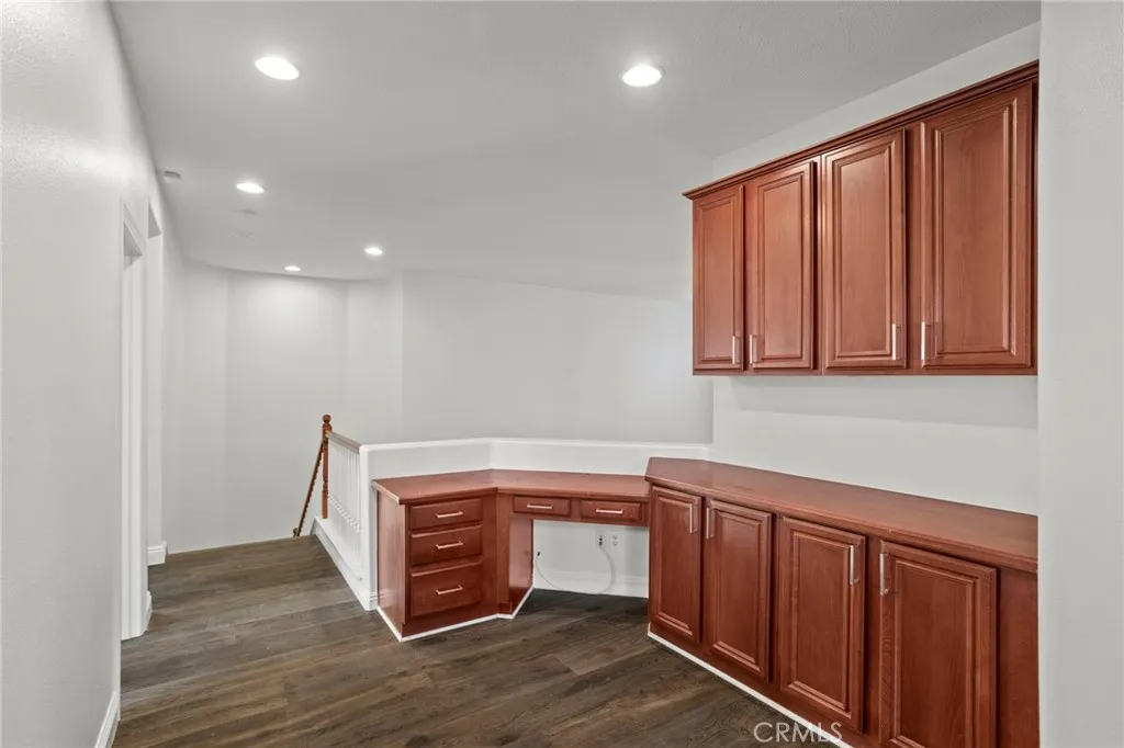 12 Via De La Valle, Lake Elsinore, California 92532 home-pic-17