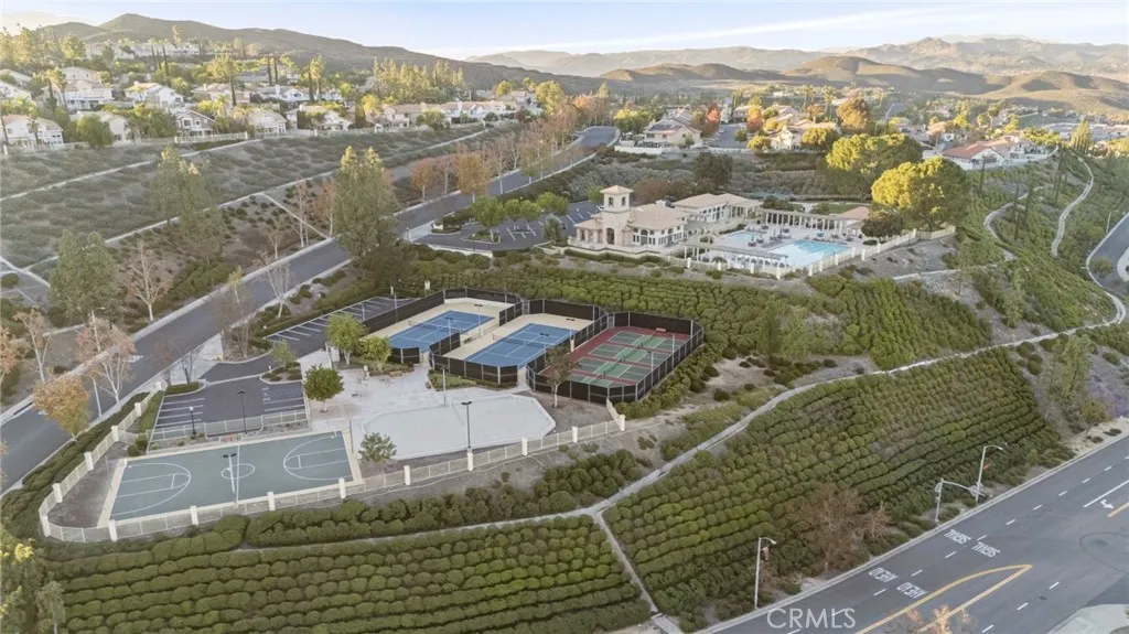 12 Via De La Valle, Lake Elsinore, California 92532 home-pic-43