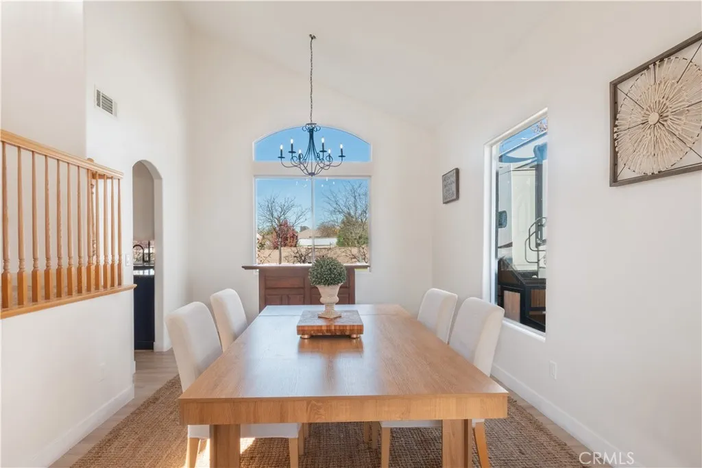 2104 Summit, Paso Robles, California 93446 home-pic-7