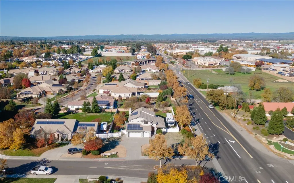 2104 Summit, Paso Robles, California 93446 home-pic-25