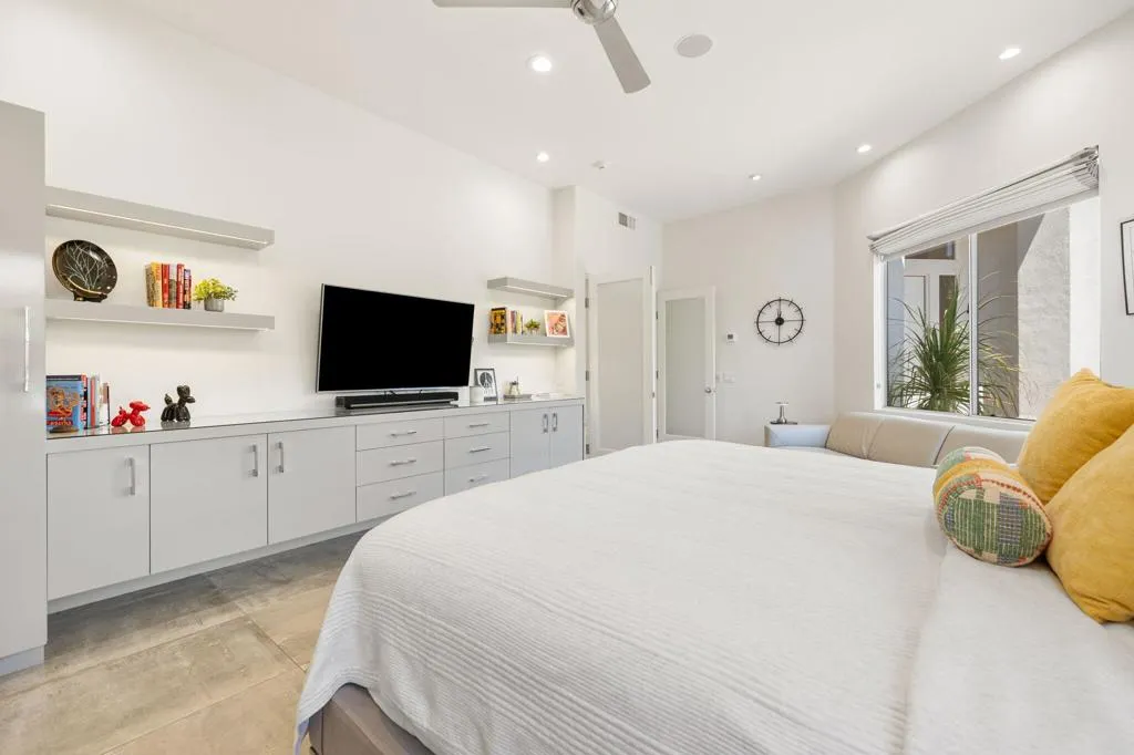 469 White Horse Trail, Palm Desert, California 92211 home-pic-43