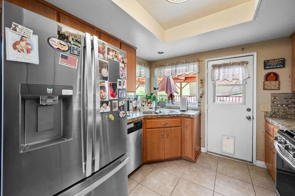 49275 Douglas Street, Indio, California 92201 home-pic-9