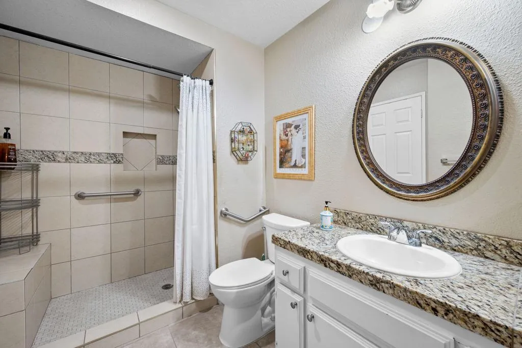 49275 Douglas Street, Indio, California 92201 home-pic-12