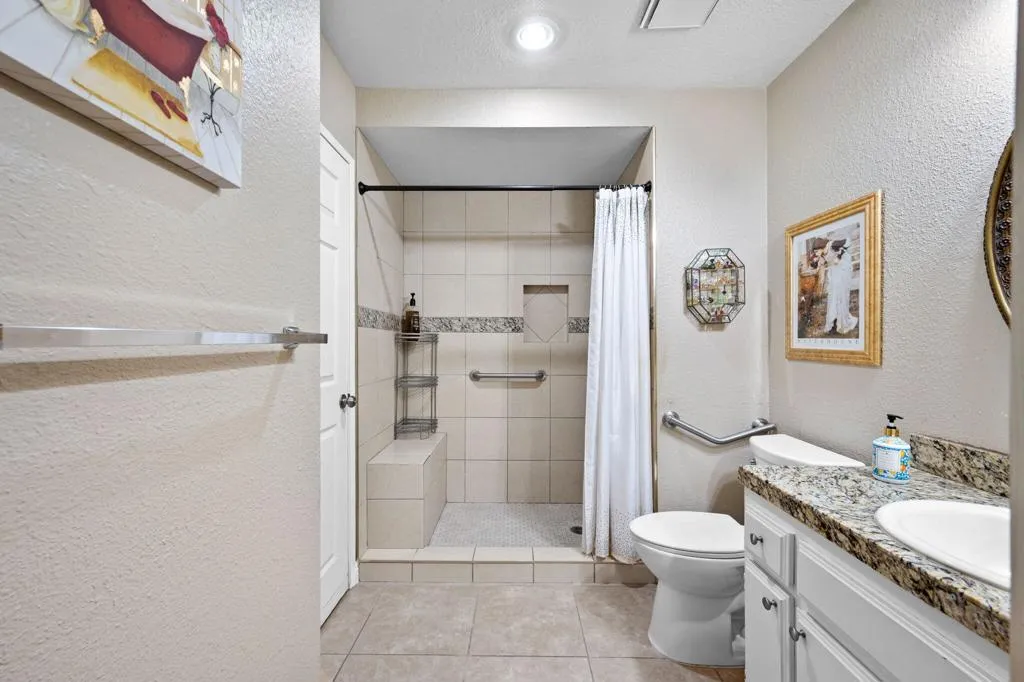49275 Douglas Street, Indio, California 92201 home-pic-11