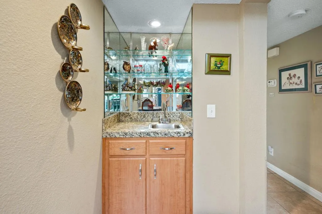49275 Douglas Street, Indio, California 92201 home-pic-10