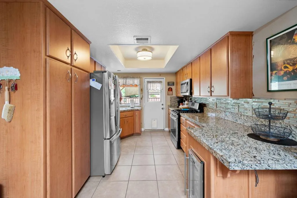 49275 Douglas Street, Indio, California 92201 home-pic-8