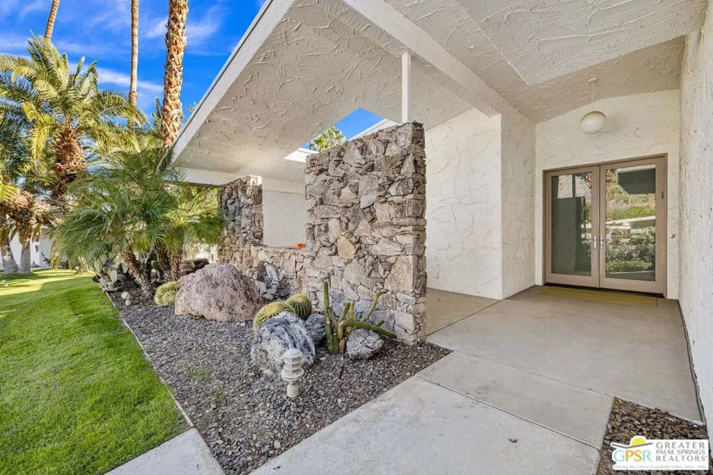 2420 Paseo Del Rey, Palm Springs, California 92264 home-pic-10