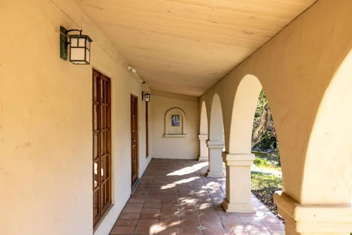 90 Harper Canyon Road, Salinas, California 93908