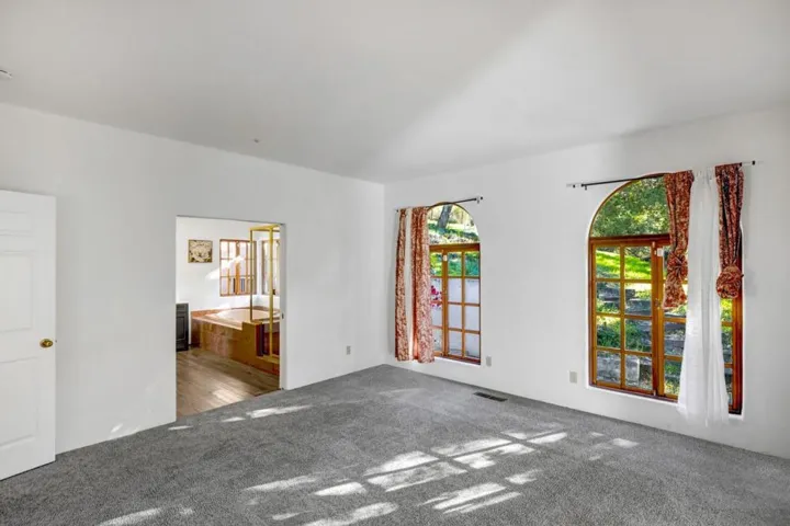 90 Harper Canyon Road, Salinas, California 93908