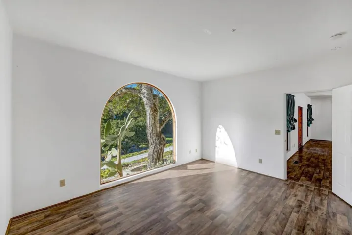 90 Harper Canyon Road, Salinas, California 93908