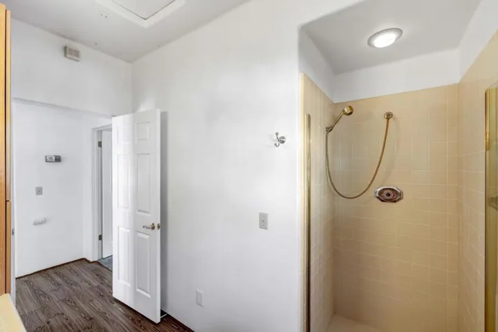 90 Harper Canyon Road, Salinas, California 93908