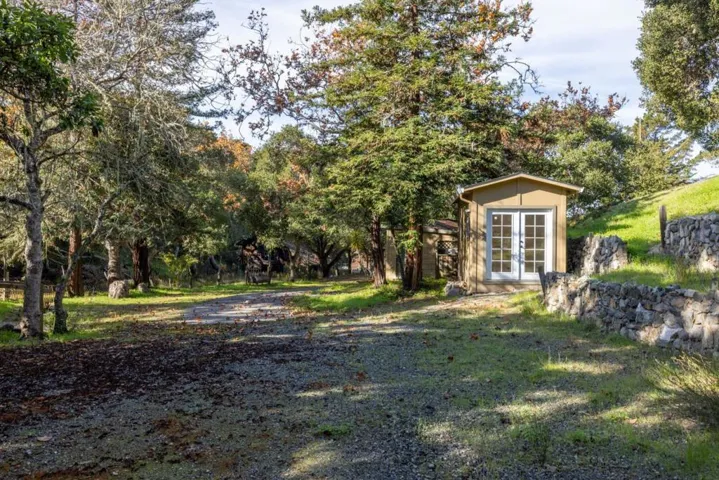 90 Harper Canyon Road, Salinas, California 93908
