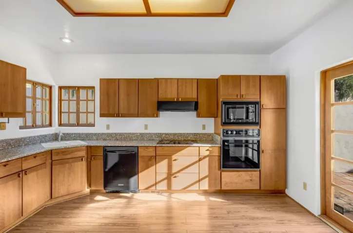90 Harper Canyon Road, Salinas, California 93908