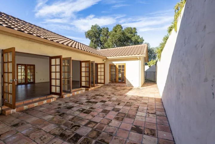 90 Harper Canyon Road, Salinas, California 93908