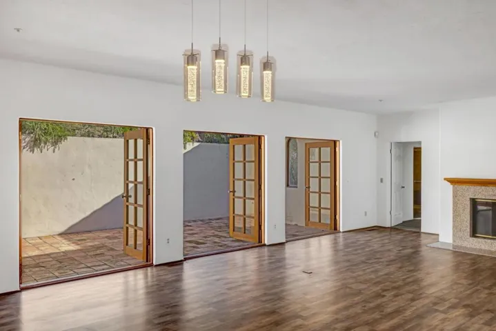 90 Harper Canyon Road, Salinas, California 93908