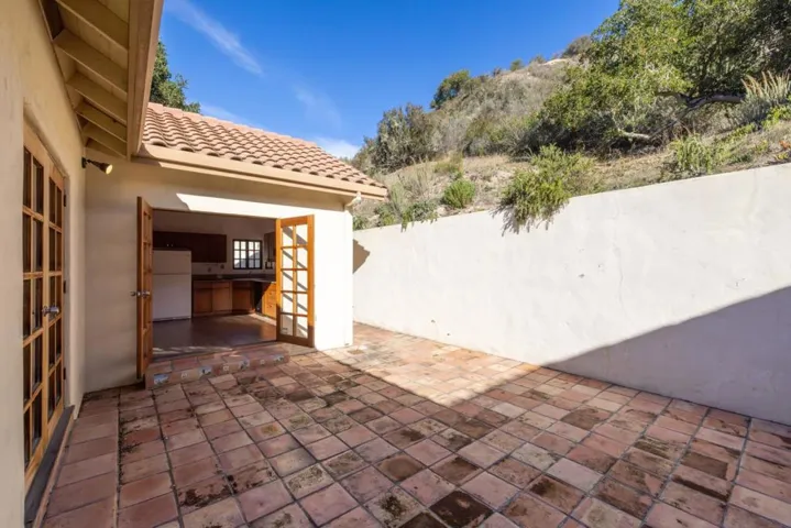 90 Harper Canyon Road, Salinas, California 93908