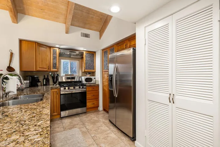 18-web-or-mls-NLForest_OPMG_1225_018