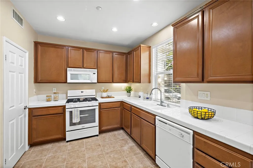 25 Corbin, Ladera Ranch, California 92694 home-pic-8