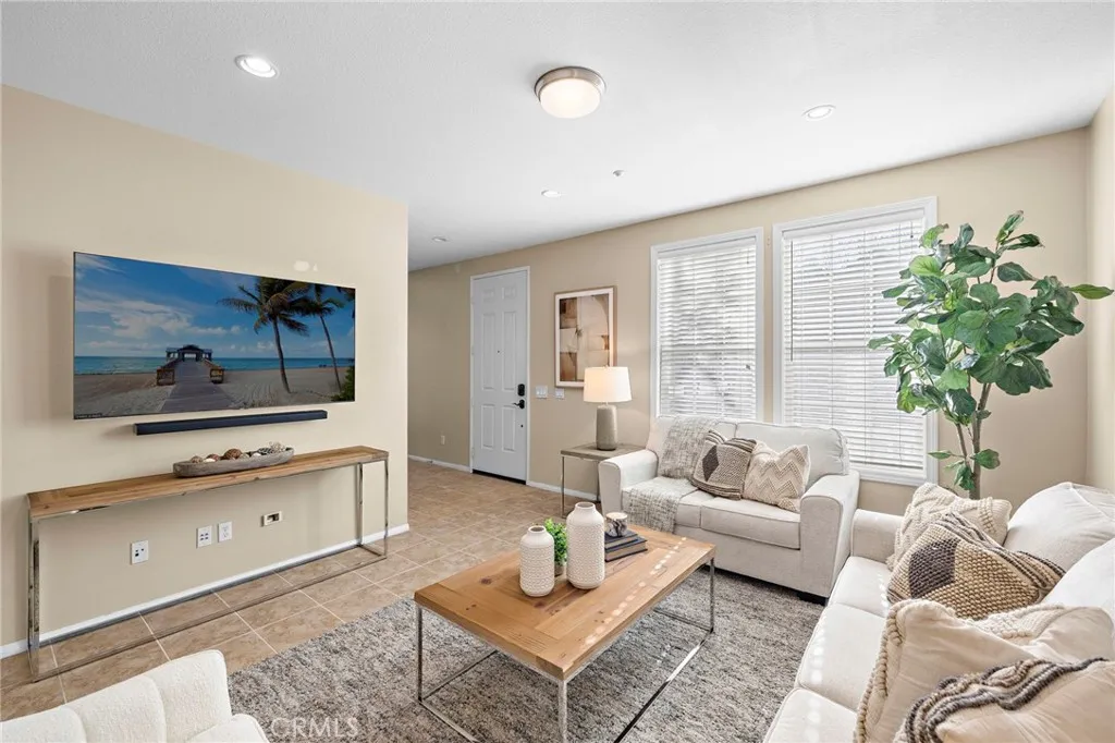 25 Corbin, Ladera Ranch, California 92694 home-pic-4