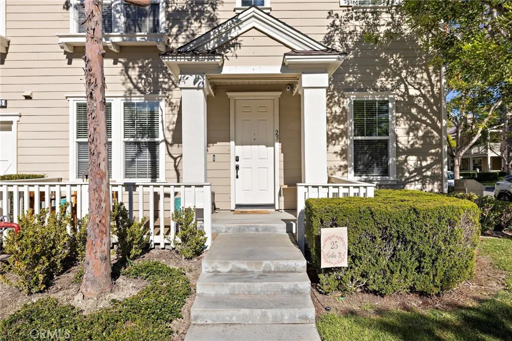 25 Corbin, Ladera Ranch, California 92694 home-pic-1