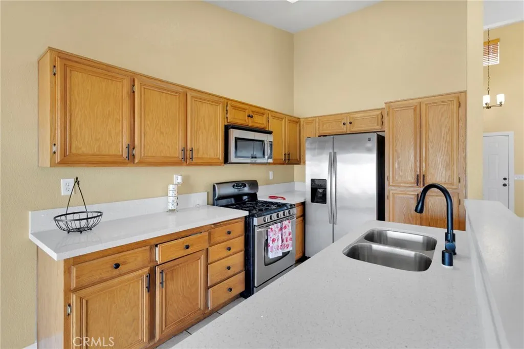 10958 Sherman Way, Adelanto, California 92301 home-pic-11