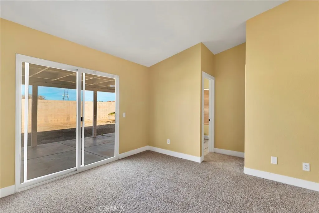 10958 Sherman Way, Adelanto, California 92301 home-pic-26
