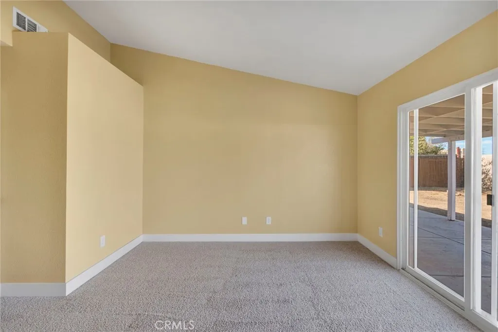 10958 Sherman Way, Adelanto, California 92301 home-pic-25